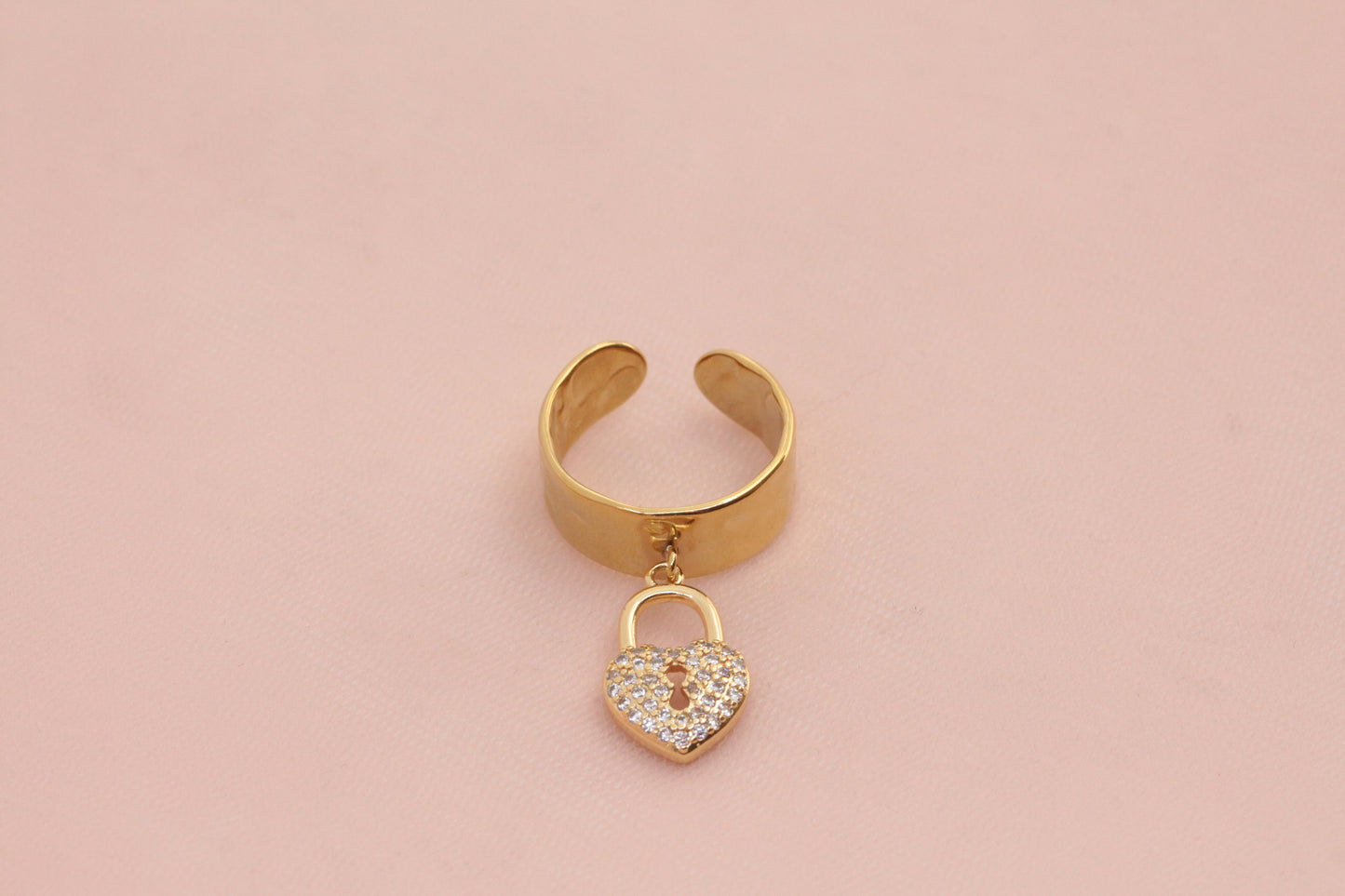 Bague acier inoxydable pampille cœur locket strass doré à l'or fin réglable