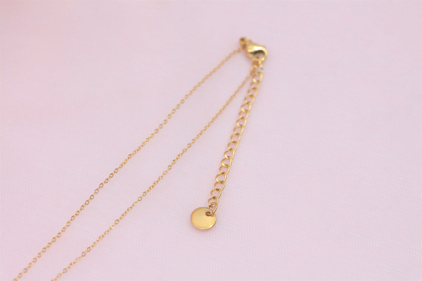 Collier chaine fine acier inoxydable avec pendentif cœur strass