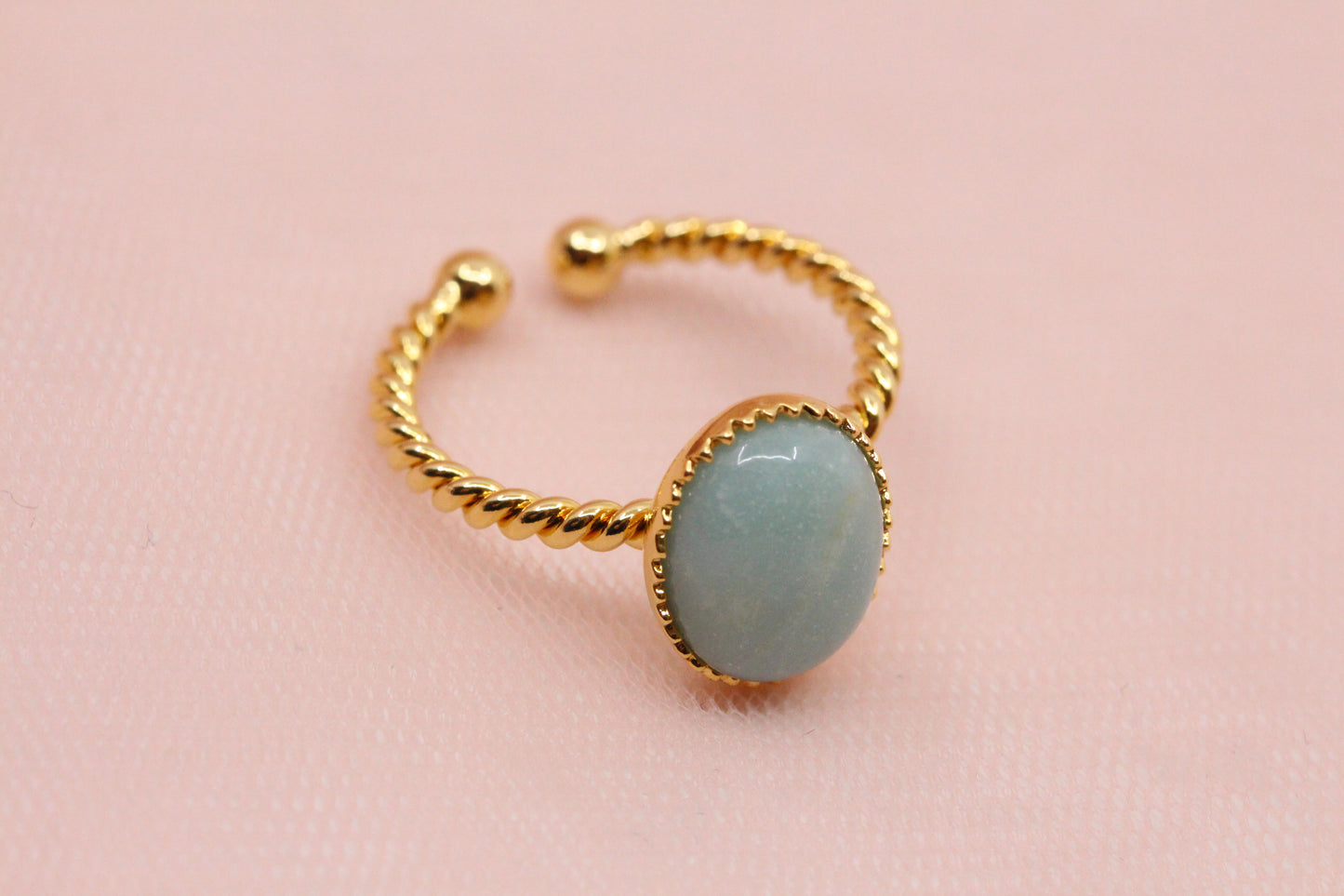 Bague torsadée amazonite naturelle ovale plaquée or