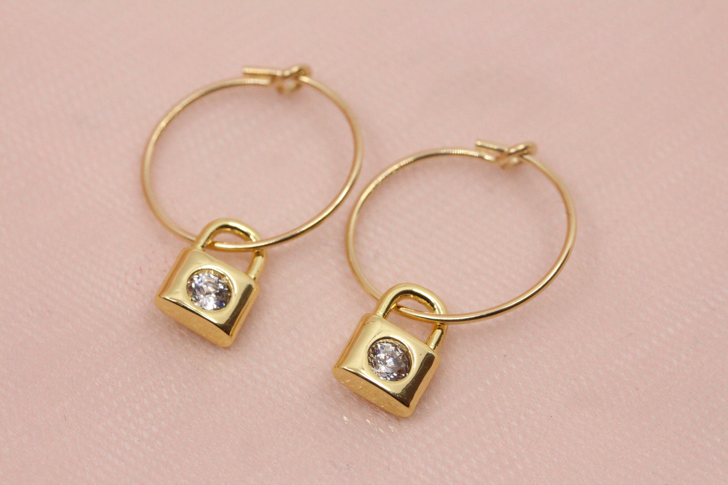 Créoles boucles d'oreilles cadenas plaquées or