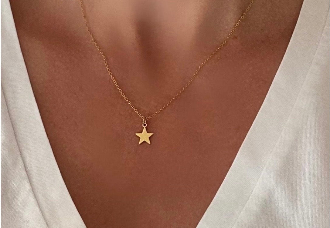 Collier pendentif étoile