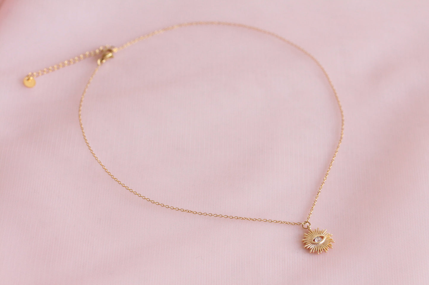 Gingko chain necklace and gold-plated flowers, brass chain gilded with fine gold Sylvia