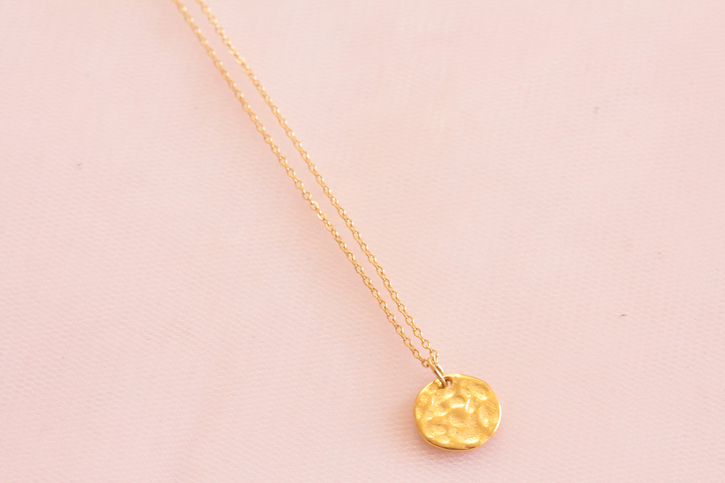Collier acier inoxydable avec mini sequin martelé