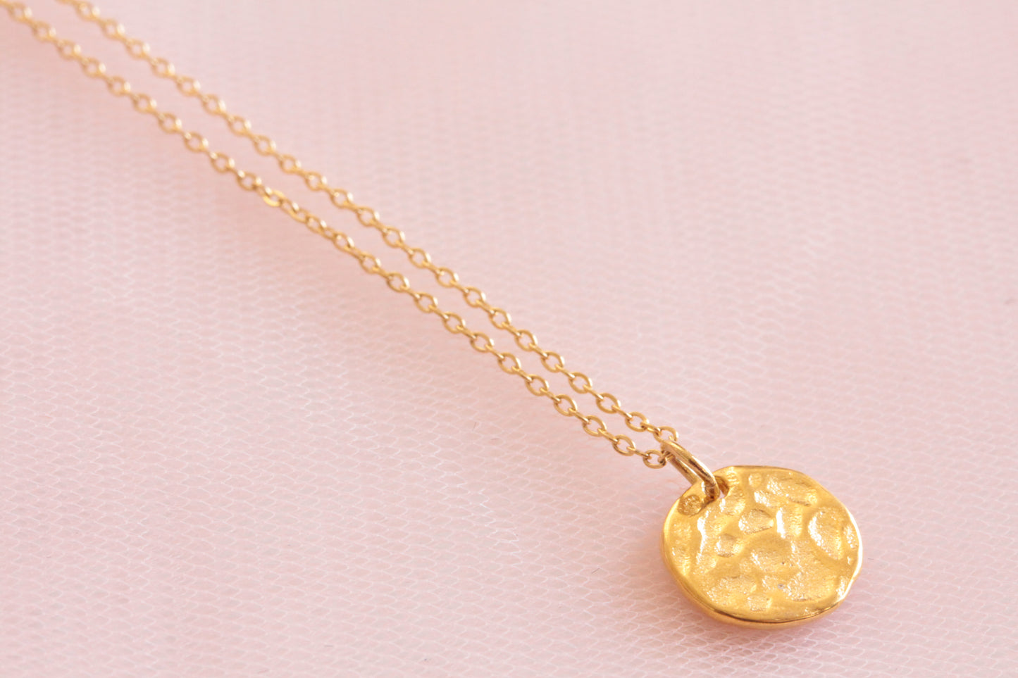 Collier acier inoxydable avec mini sequin martelé