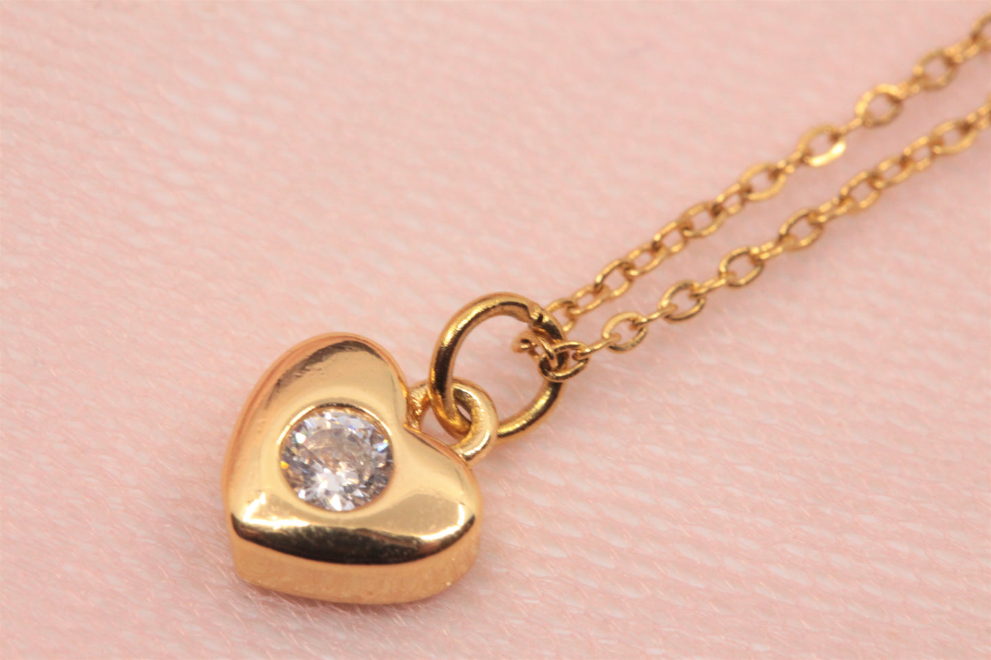 Collier pendentif cœur doré à l'or fin chaine acier inoxydable