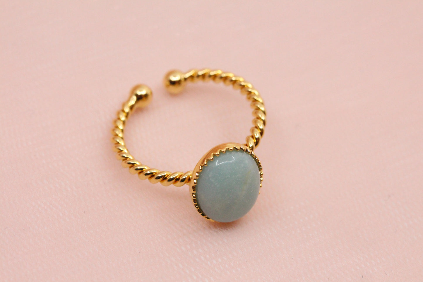 Openwork mother-of-pearl ring gilded with 24 carat fine gold Lorie