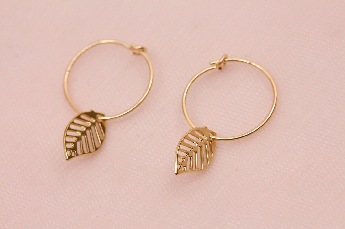 Créoles boucles d'oreilles feuille plaquées or