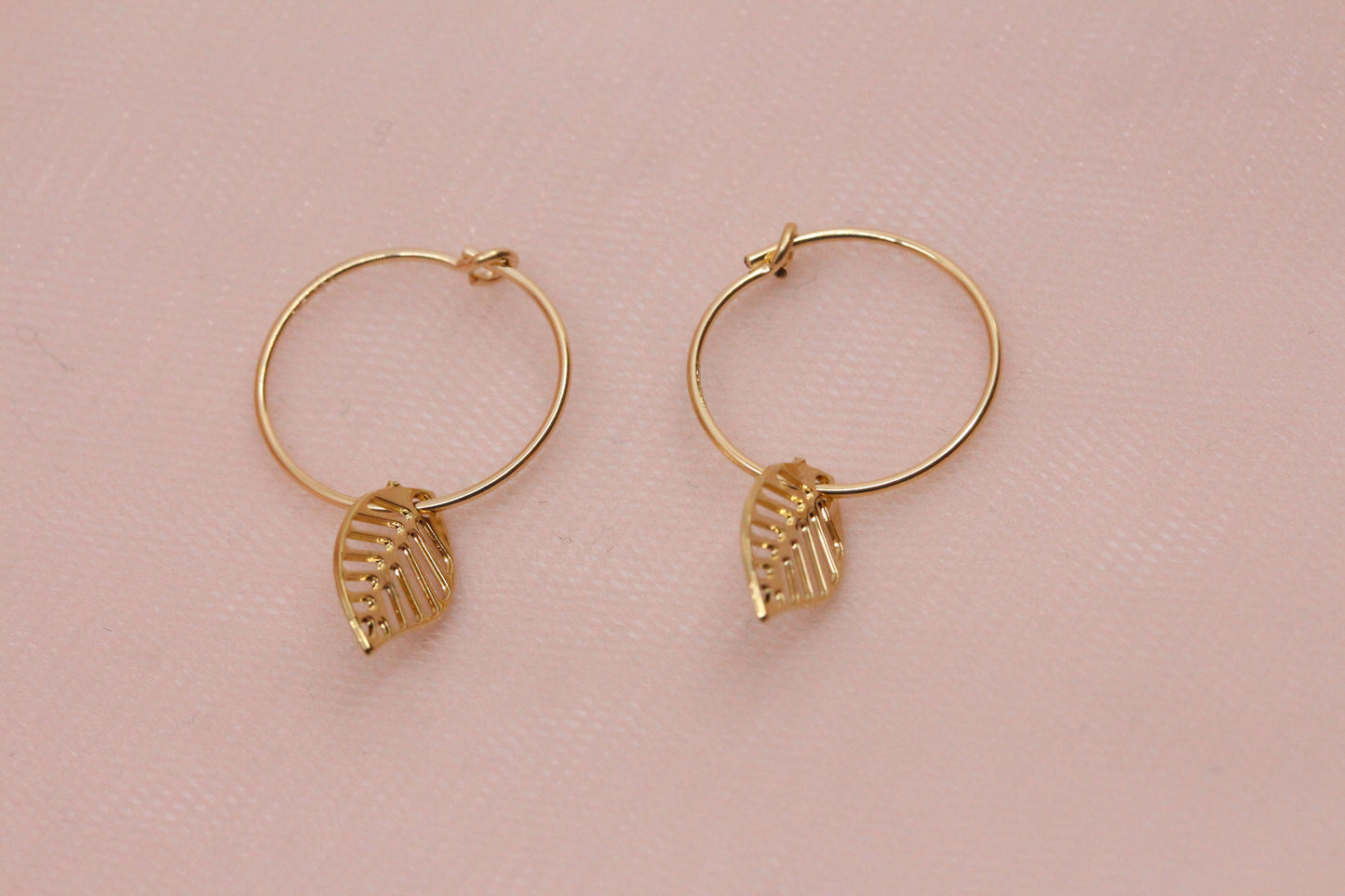 Créoles boucles d'oreilles feuille plaquées or
